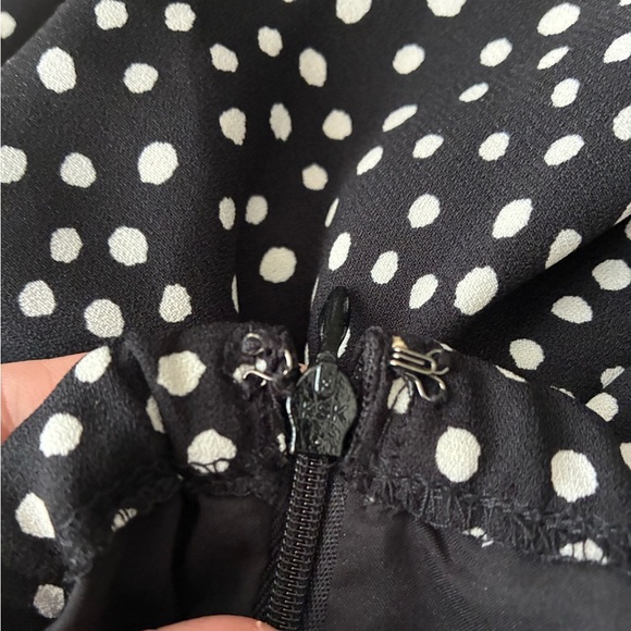 Lauren Ralph Lauren Black and White Dotted Off-Shoulder Sheath Dress 14 - Picture 10 of 14